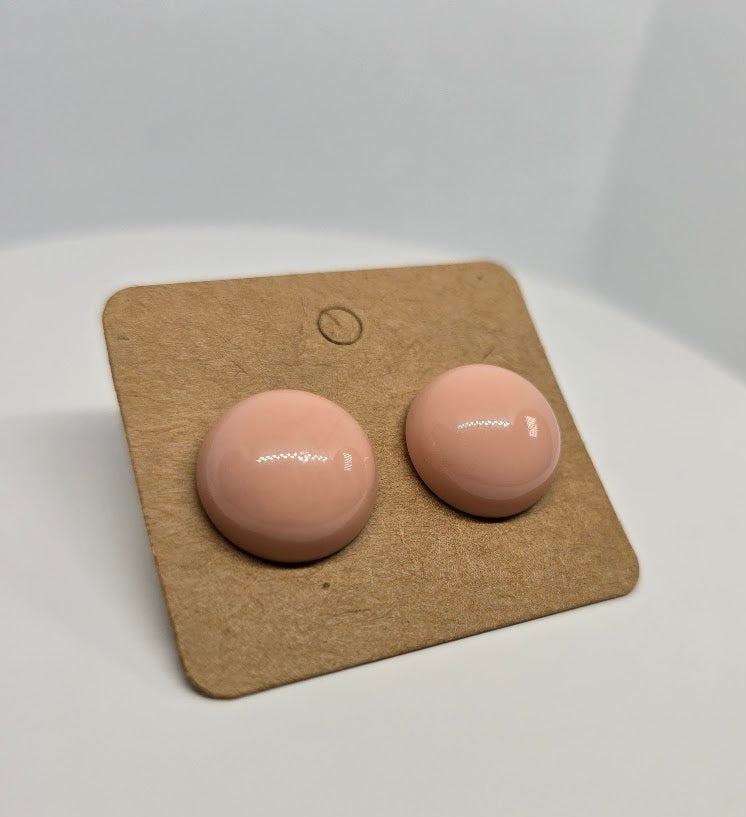Round Studs