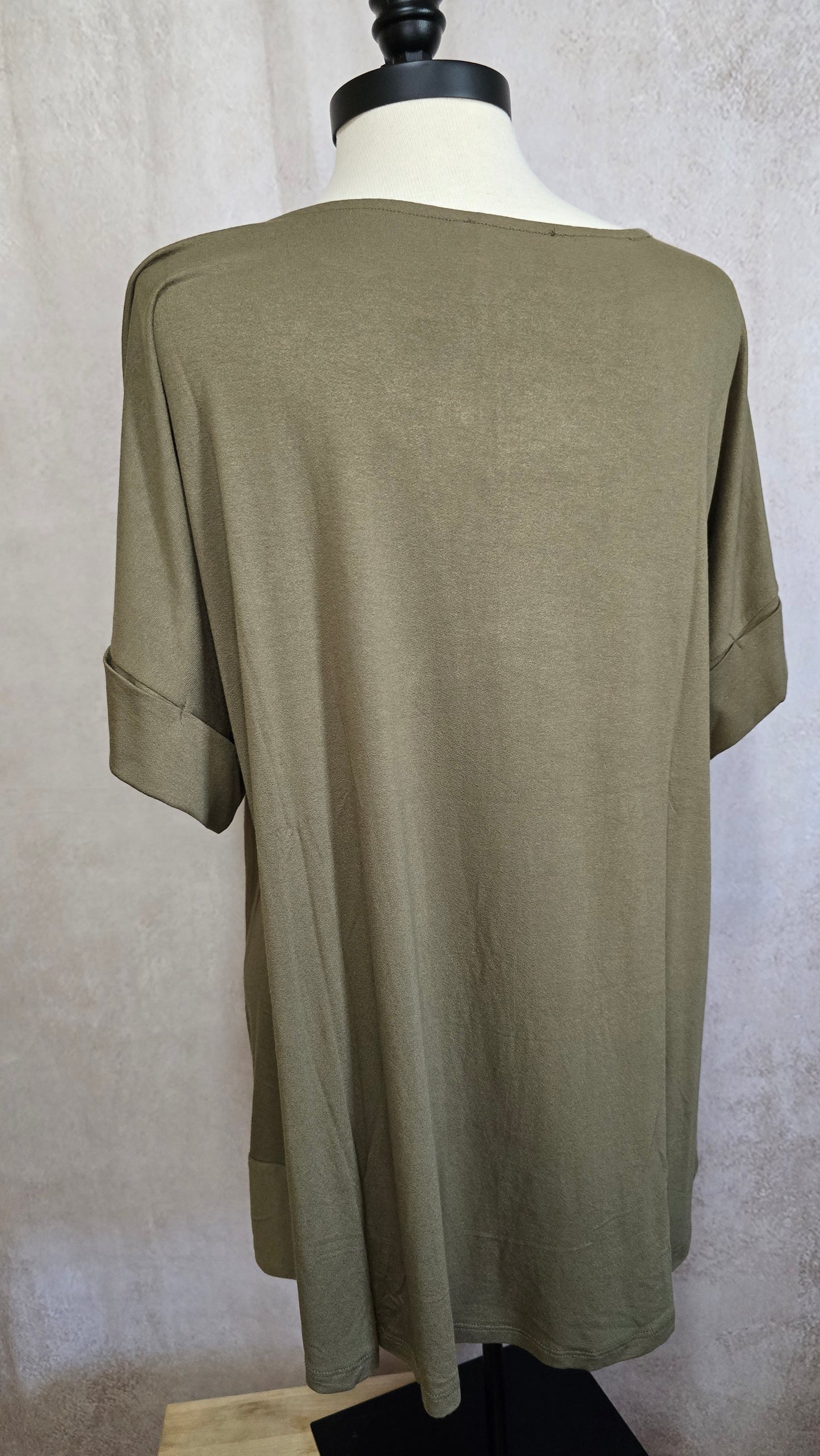 OLIVE Knot-Front Top
