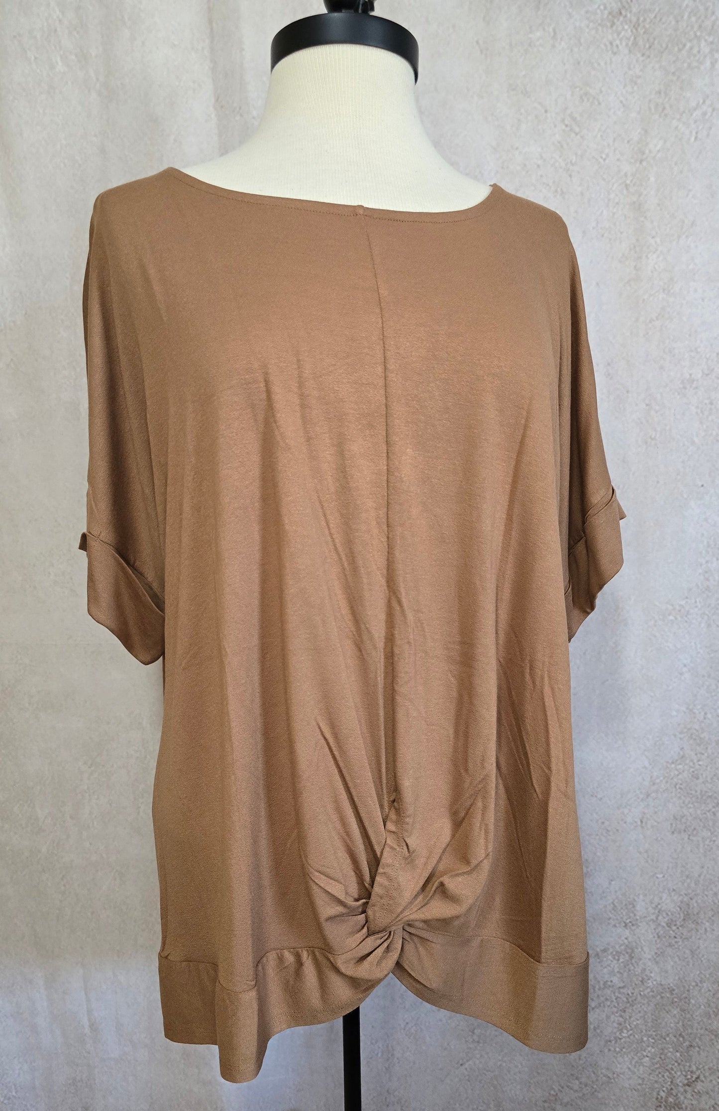 CAMEL Knot-Front Top